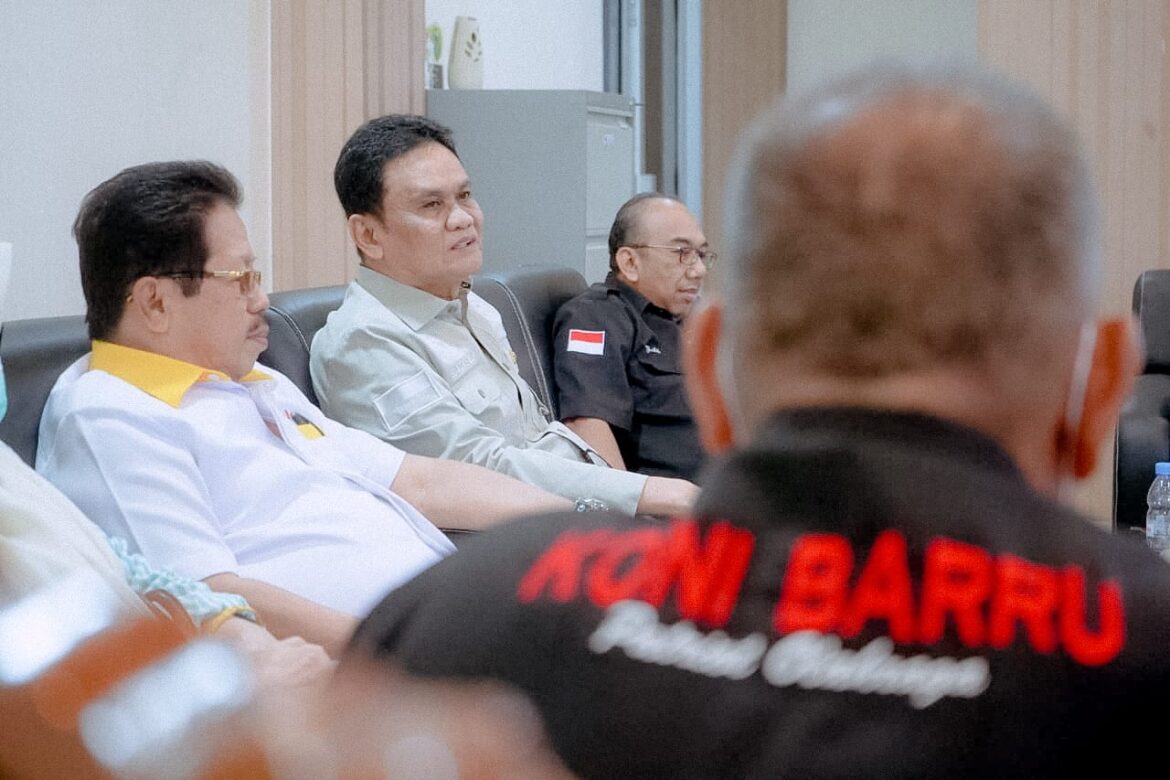 Bupati Barru Ir. H. Suardi Saleh, M.Si Membahagiakan Pengurus KONI Dan Tokoh Cabang Olahraga Se-Kabupten Barru