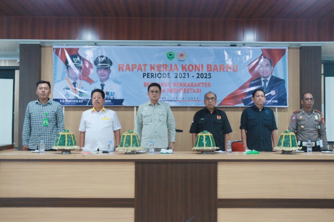 Rapat Kerja Pengurus KONI Barru Dibuka Langsung Bupati Barru Ir. H. Suardi Saleh, M. Si di Aula Dinas Pendidikan