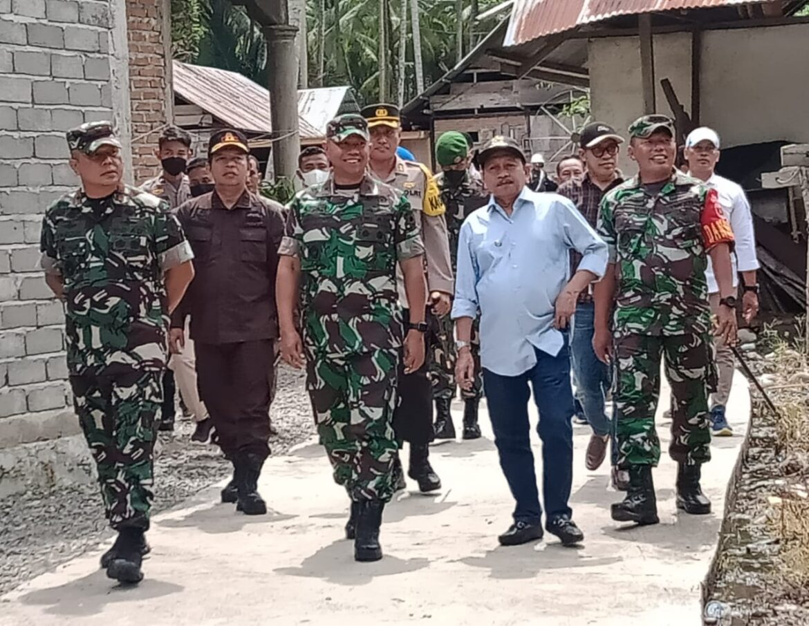 Bupati Pasangkayu Dampingi Dua Jenderal Bintang Satu Tinjauan Sasaran TMMD Ke 113 Wilayah Kodim 1427/Pky