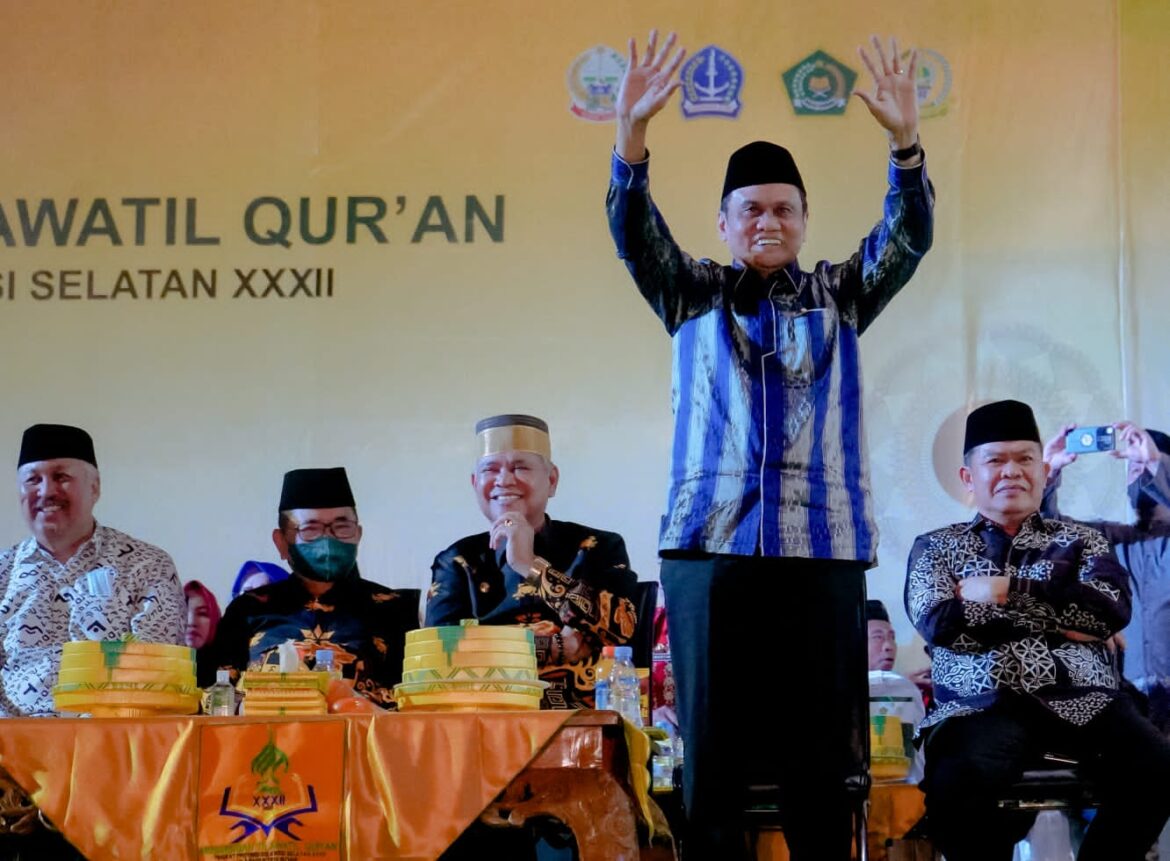 Bupati Barru Bersama Gubernur Sulawesi Selatan Dan Bupati Bone Pada Pembukaan MTQ Tingkat Provinsi