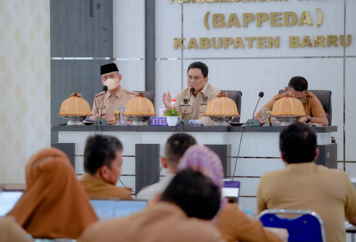 Bupati Barru Pimpin Rakor Monev, Penyerapan Anggaran Pembangunan Harus Berkualitas