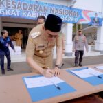 Bupati Barru Pada Deklarasi Damai Berharap Pelaksanaan Pilkades Srentak, Aman Tertib dan Damai Bupati Barru Pada Deklarasi Damai Berharap Pelaksanaan Pilkades Srentak, Aman Tertib dan Damai