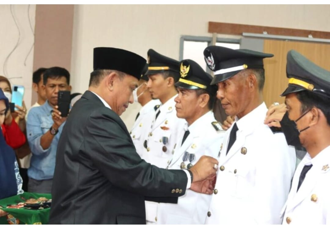 Bupati Wajo Melantik dan Mengambil Sumpah 84 PNS. Terdiri dari  Pimpinan Tinggi Pratama, Administrator.