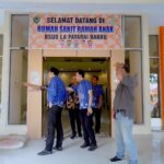 Usai melaksanakan Ibadah Umrah, Bupati Barru Kembali Masuk Kantor dan Meninjau Proyek Bagunan Gedung Di RSUD Lapatarai