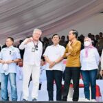 Presiden Tiba di Pelabuhan Muliaraja Napitupulu Jelang Balapan F1H2O Presiden Tiba di Pelabuhan Muliaraja Napitupulu Jelang Balapan F1H2O