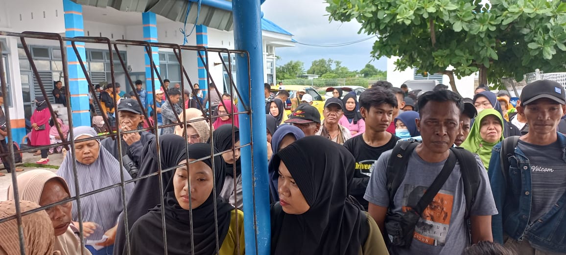 KKP Pelabuhan Penyeberangan Feri Garongkong Sudah Tidak Berlakukan Lagi Syarat Vaksin 3 Bagi PPDN