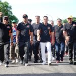 Bupati Didampingi Sekda Bone Melepas Ribuan Peserta Jalan Santai Dalam Rangka HJB ke 693 Tahun Bupati Didampingi Sekda Bone Melepas Ribuan Peserta Jalan Santai Dalam Rangka HJB ke 693 Tahun