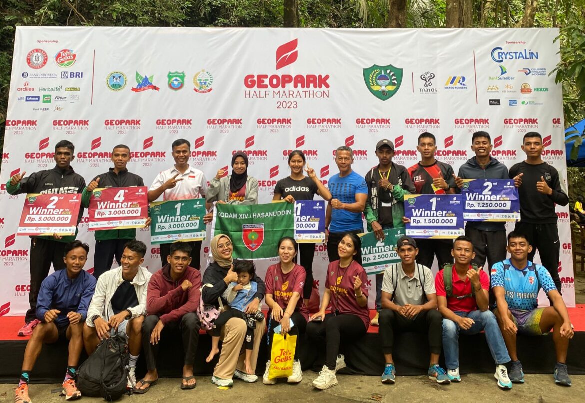 Prajurit Yonif 725/Woroagi Berhasil Sabet Juara 1 Lomba Geopark Half Marathon