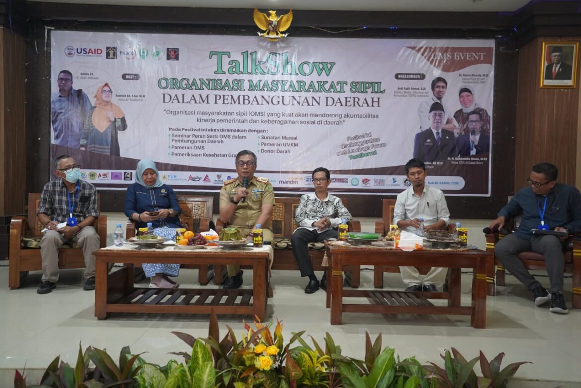 Sekda Barru Membuka Festival Inovasi OMS di STIA Al Gazali Barru