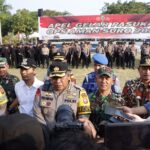 1.500 Personil TNI-POLRI Amankan 1 Suro, Karoops Polda Jawa Timur : Berikan Rasa Aman Untuk Masyarakat* 1.500 Personil TNI-POLRI Amankan 1 Suro, Karoops Polda Jawa Timur : Berikan Rasa Aman Untuk Masyarakat*
