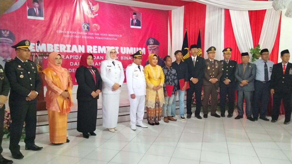 135 WBP Rutan Kelas II B Pasangkayu Dapat Remisi dan Satu Orang Diantaranya Mendapat Remisi Bebas