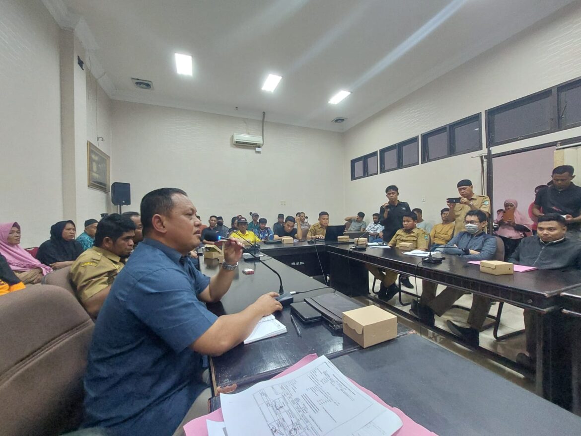 DPRD Pasangkayu Gelar RDP Terkait Aduan Surat Kelompok Tani Mata Air Tomongo dan PT Pasangkayu