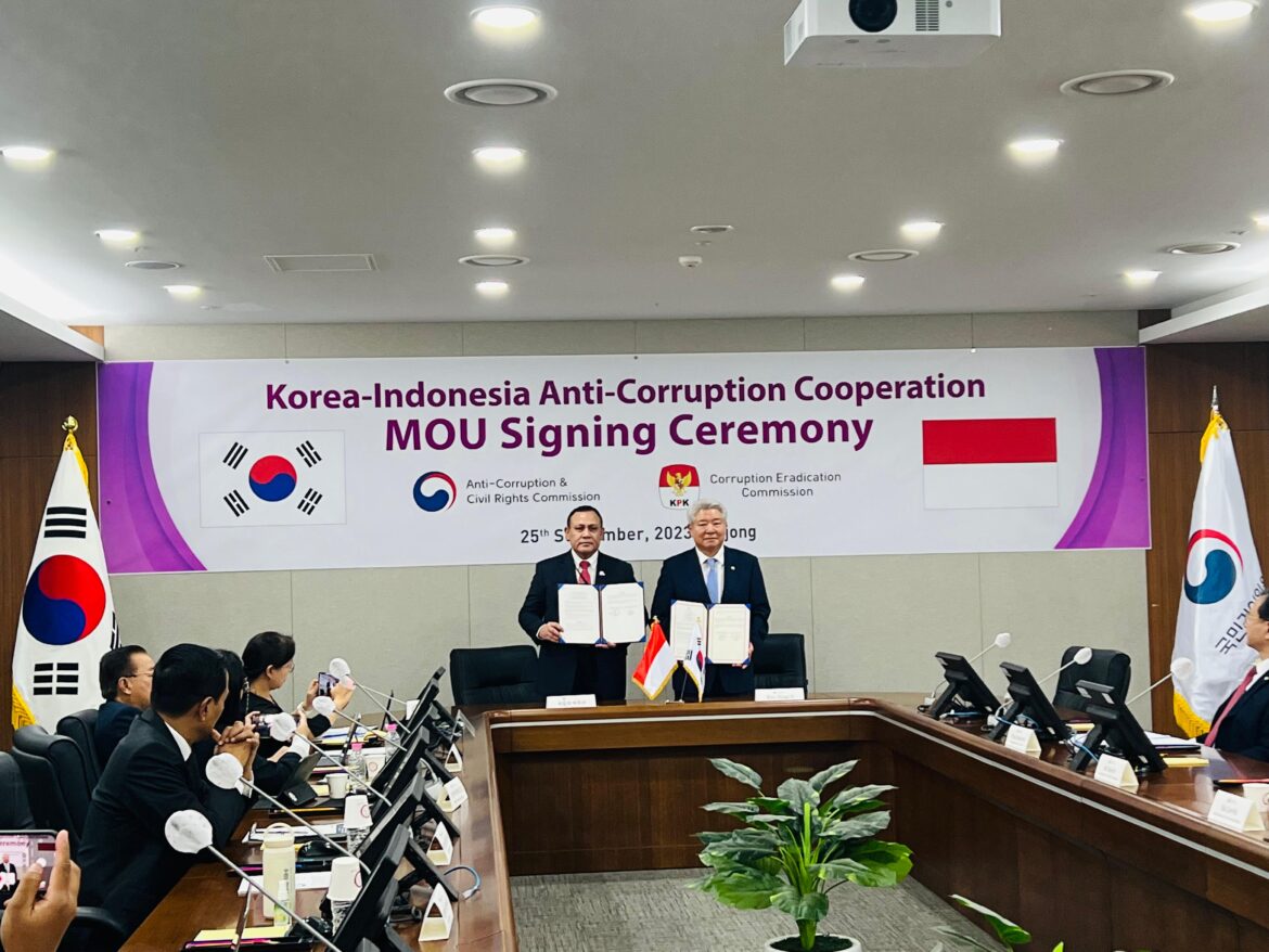 *Perkuat Kerja Sama Pemberantasan Korupsi, KPK Teken MoU dengan ACRC Korsel*
