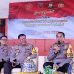 *Jumat Curhat Dengan Warga Makassar, Kapolda Sulsel Himbau Agar Perbedaan Pilihan Jangan Jadikan Kita Konflik Atau Ribut* *Jumat Curhat Dengan Warga Makassar, Kapolda Sulsel Himbau Agar Perbedaan Pilihan Jangan Jadikan Kita Konflik Atau Ribut*