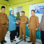 Plt. Ketua TP PKK Didampingi Kadis Pertanian Kabupaten Barru Launching Pangan Murah Plt. Ketua TP PKK Didampingi Kadis Pertanian Kabupaten Barru Launching Pangan Murah