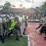 Dalam Rangka Menghadapi Kesiapan PAM Pilkada 2024, Kodim 1416/Muna Bersama Polres Muna Latihan PHH Bersama Dalam Rangka Menghadapi Kesiapan PAM Pilkada 2024, Kodim 1416/Muna Bersama Polres Muna Latihan PHH Bersama