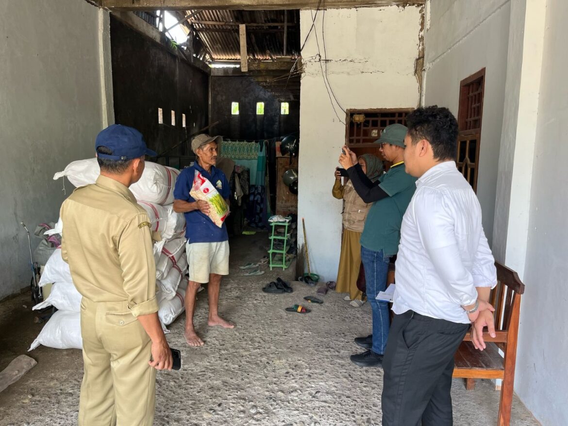 Sat Reskrim Polres Barru Laksanakan Pengawalan dan Pengawasan Distribusi Bantuan Benih Padi ke Petani