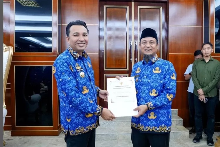 Luwu Utara Terima Bantuan Dana Dari Provinsi untuk Penanganan Bencana Longsor di Kecamatan Rongkong.