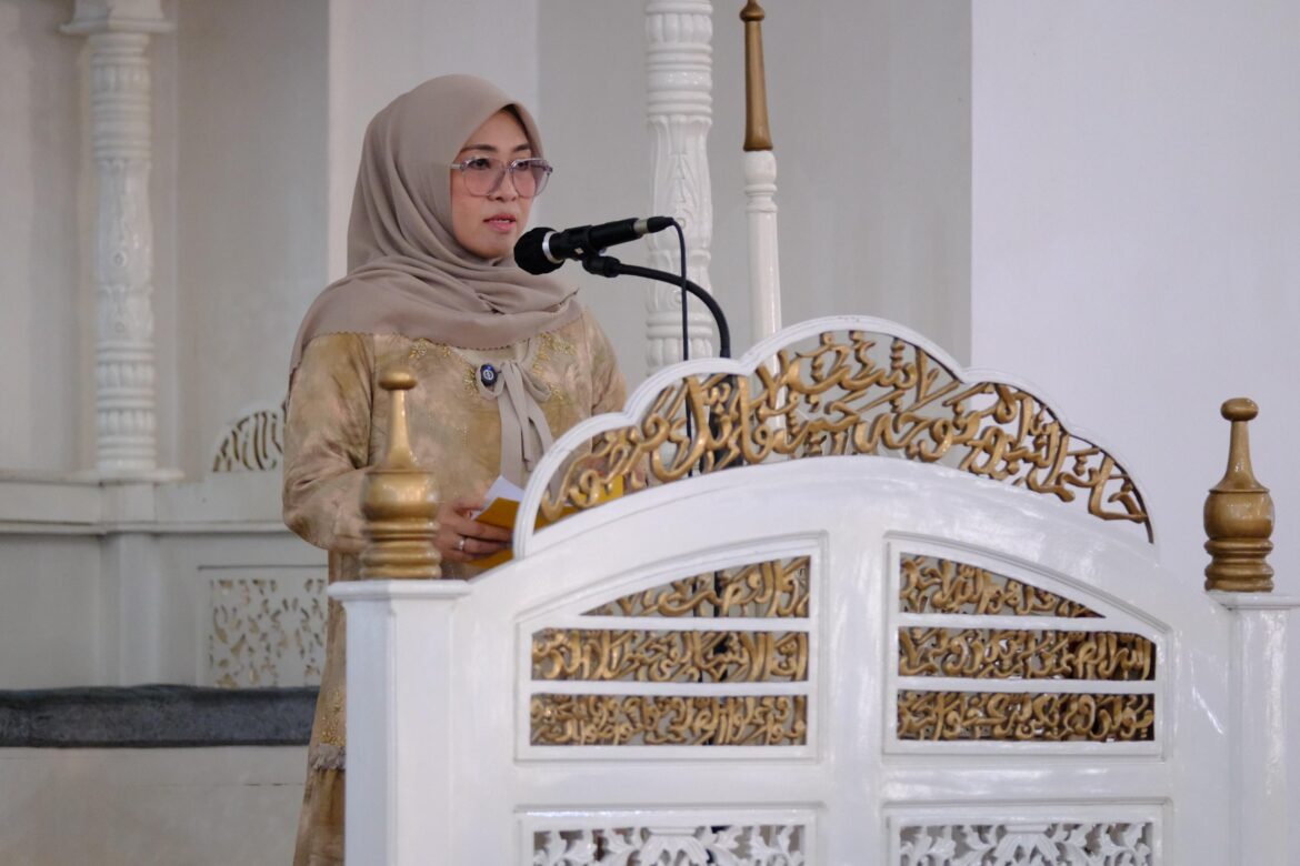 BUPATI GOWA, SITTI HUSNIAH TALENRANG. MENYAMPAIKAN PESAN TENTANG PEMBANGUNAN.