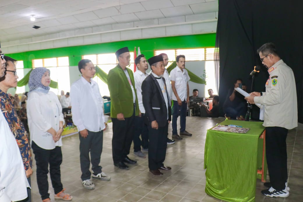 Di Acara Halal Bihalal, IKA SMAN 2 Barru Gelar Pelantikan Pengurus dan Rapat Kerja