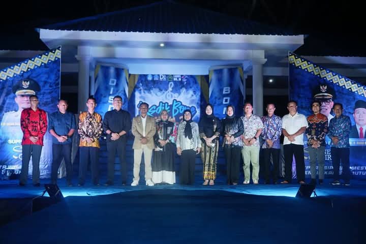 Disdik Bone Festival II 2025 Resmi Dibuka, Kapolres dan Bupati Bone Hadiri Kemeriahan Acara