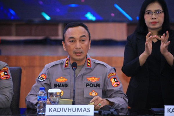 *Polri Tuntaskan 3.326 Kasus Premanisme Lewat Operasi Serentak, Irjen Sandi: Demi Jamin Keamanan dan Iklim Investasi*