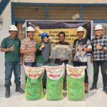 Dukung Petani Mitra, PT SRL2 Anak Usaha Grup Astra Agro Beri Reward Pupuk Dukung Petani Mitra, PT SRL2 Anak Usaha Grup Astra Agro Beri Reward Pupuk