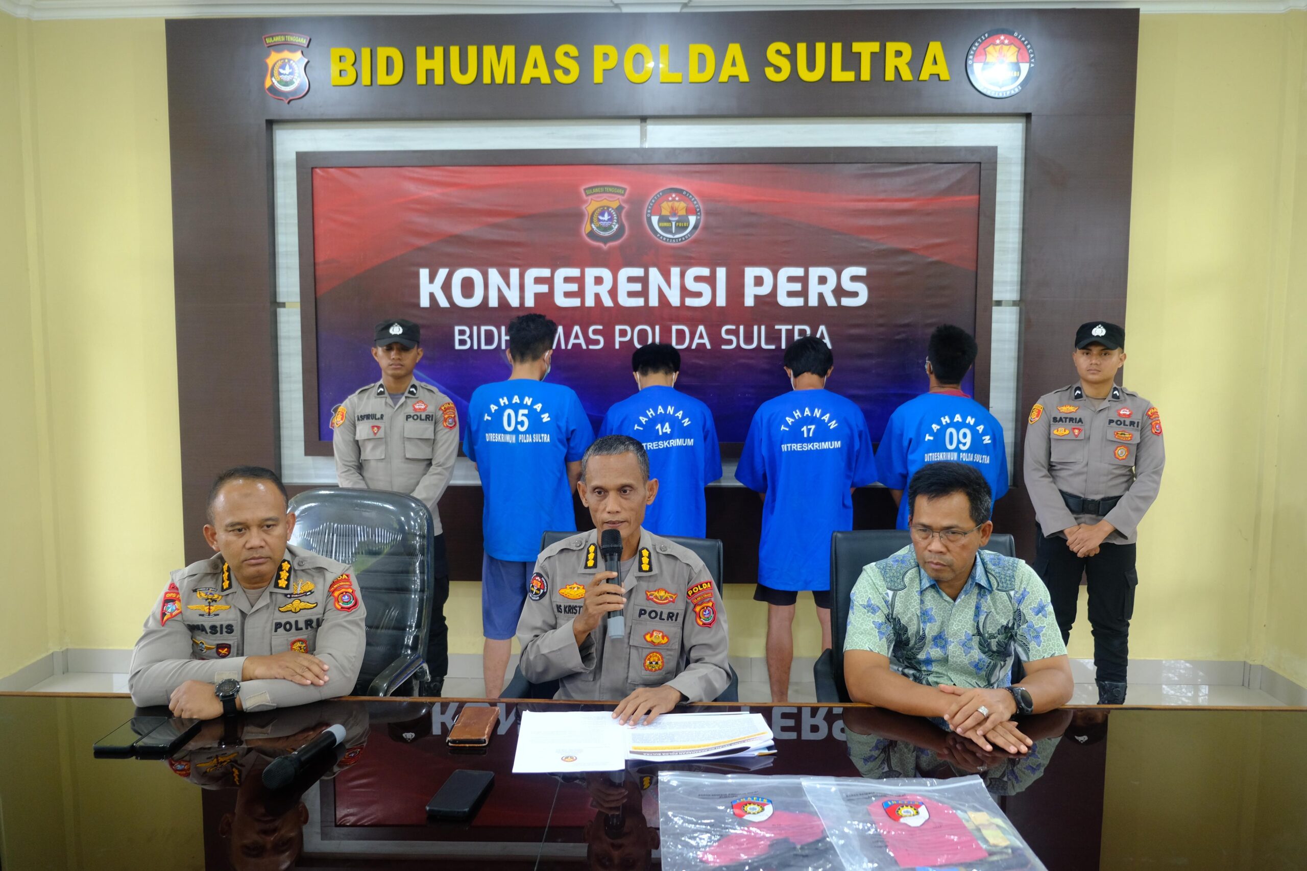*Operasi Pekat Anoa 2025, Polda Sultra Ungkap 71 Kasus dan Amankan 97 Tersangka*