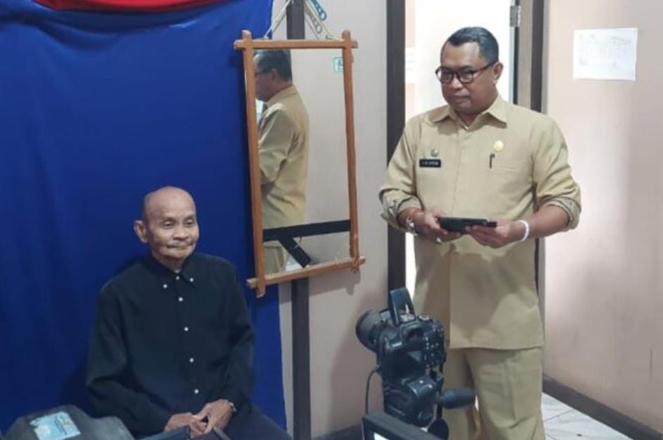Warna Latar Foto KTP Ditentukan Berdasarkan Tahun Kelahiran, Ini Penjelasan Kadis Dukcapil Luwu Utara