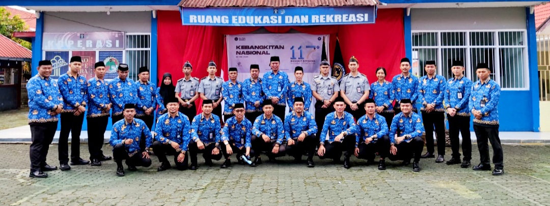 Upacara Hari Kebangkitan Nasional 2025 di Rutan Barru: Momentum Kebangkitan dan Apresiasi Kinerja ASN