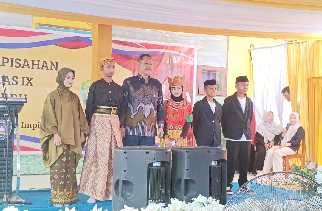 UPTD SMPN 22 Barru Tampilkan Wajah Pendidikan Berkualitas: Sukses Gelar Penamatan, Dapat Dukungan Penuh dari Ketua IKA