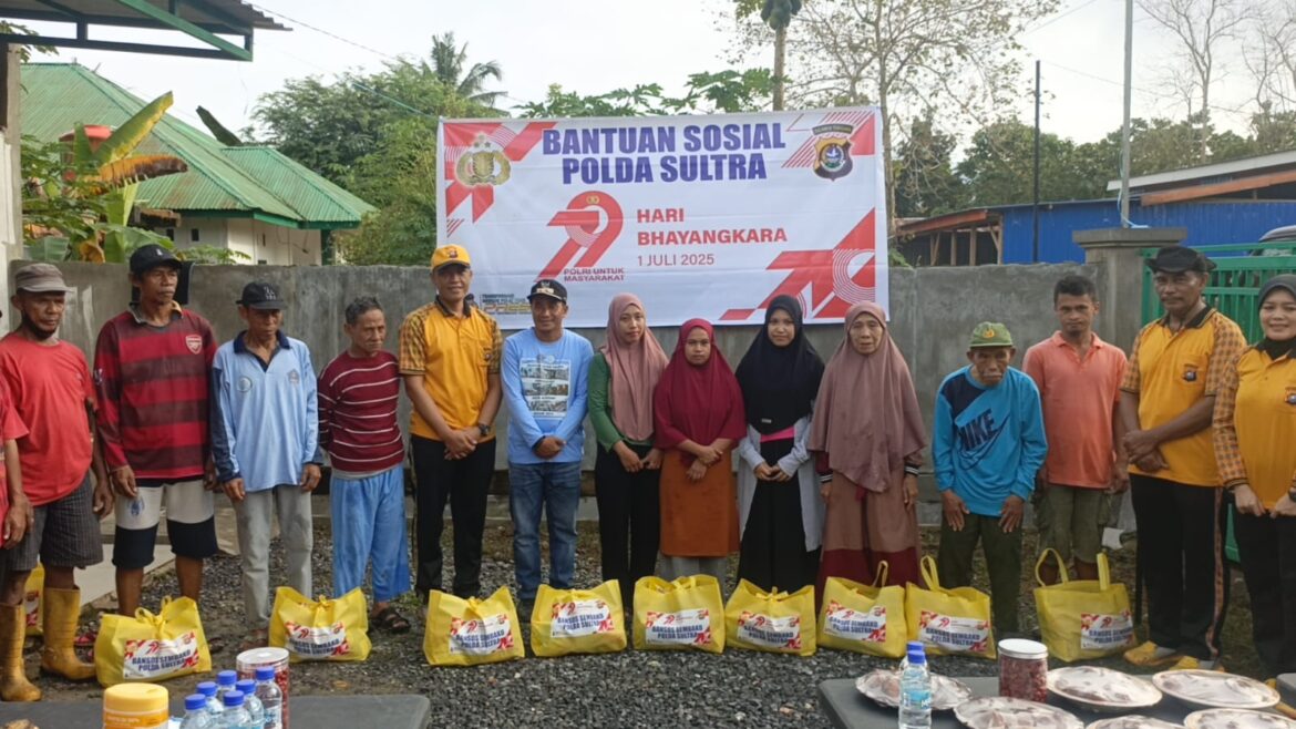 Biro Logistik Polda Sultra Gelar Baksos dan Kerja Bakti di Anduonohu Peringati Hari Bhayangkara ke-79
