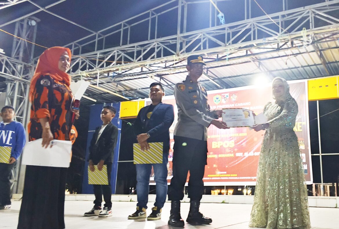 Kapolsek Barru Hadiri Penyerahan Hadiah Lomba Karaoke BPOS MPC Pemuda Pancasila