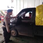 Pastikan Keamanan Aktivitas Penyeberangan Berjalan Lancar, Personil Sat Polairud Lakukan Hal Ini