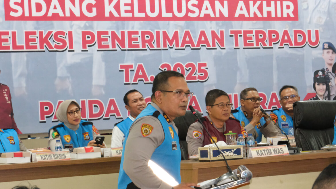 Polda Sulawesi Tenggara Menggelar Sidang Kelulusan Akhir Seleksi Penerimaan Terpadu Anggota Polri Tahun Anggaran 2025,
