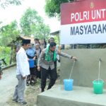 Atasi Krisis Air Bersih, Kapolres Bangkalan Berikan Bantuan Sumur Bor