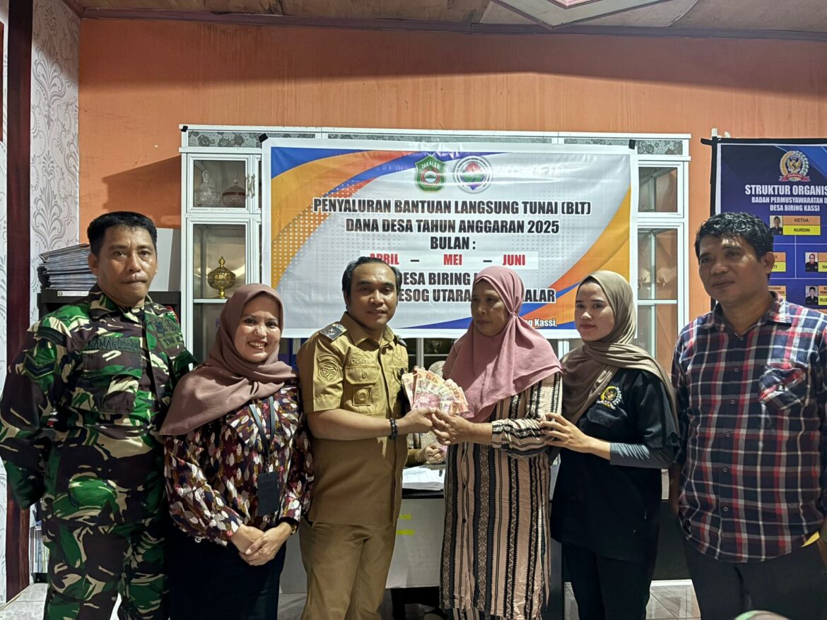 Pemerintah Desa Biringkassi Menyalurkan BLT Dana Desa Tahap II Tahun Anggaran 2025