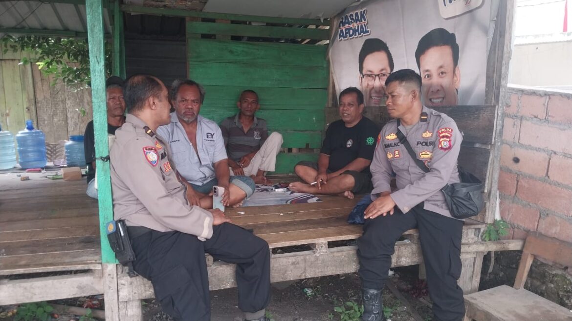 *Satgas Preemtif Polda Sultra Gelar Penyuluhan Premanisme dan Pungli di Area Parkir MGM Baruga Kendari*