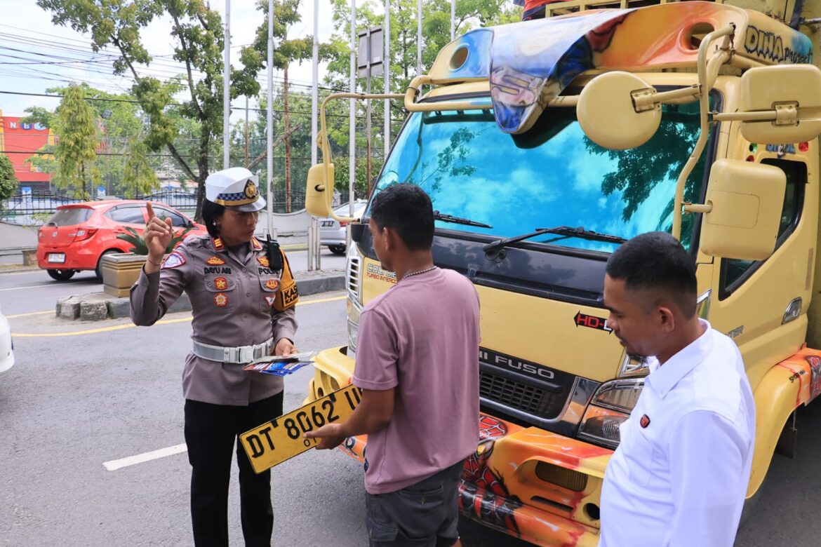Satuan Lalulintas Polres Barru dalam Sepekan Pelaksanaan Operasi Patuh Pallawa 2025, Ada 415 Pelanggaran Berhasil Ditindak