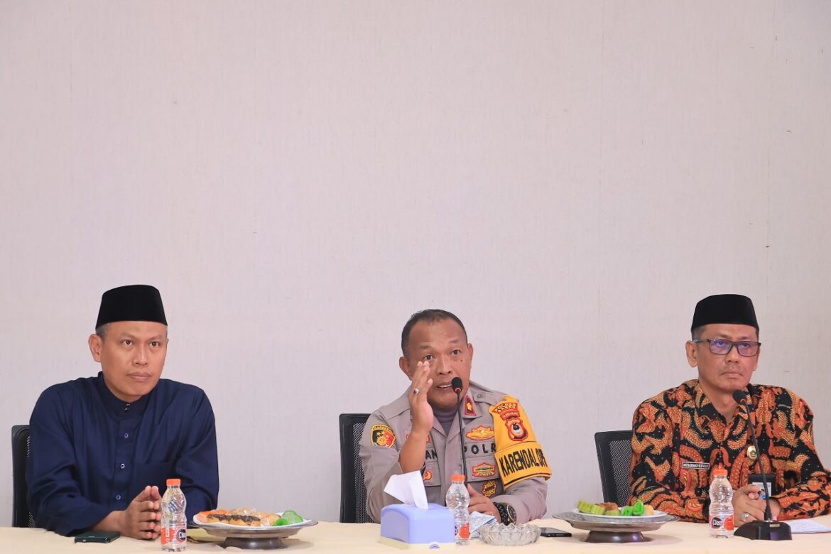 Polres Barru Siapkan Pengamanan VVIP Menteri Agama RI Akan Hadiri di Kegiatan Haul ke-40 Tahun AGH M. Amberi Said Serta Peringatan 40 Tahun Kepemimpinan AGH. M. Faried Wajdie