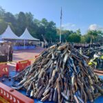 *Polda Sultra Musnahkan 735 Knalpot Brong Hasil Operasi Patuh Anoa 2025* *Polda Sultra Musnahkan 735 Knalpot Brong Hasil Operasi Patuh Anoa 2025*