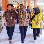 Bupati A.Ina Apresiasi Direktur RSUD Lapatarai, Telah Bekerja Berikan Pelayanan Terbaik untuk Masyarakat Kabupaten Barru Bupati A.Ina Apresiasi Direktur RSUD Lapatarai, Telah Bekerja Berikan Pelayanan Terbaik untuk Masyarakat Kabupaten Barru