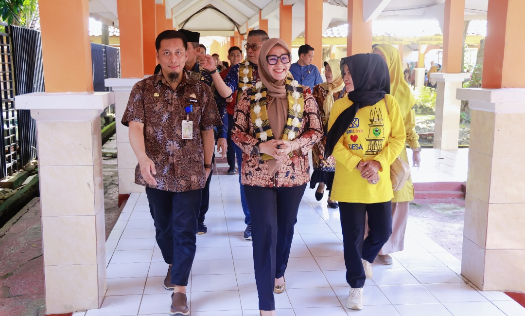 Bupati A.Ina Apresiasi Direktur RSUD Lapatarai, Telah Bekerja Berikan Pelayanan Terbaik untuk Masyarakat Kabupaten Barru