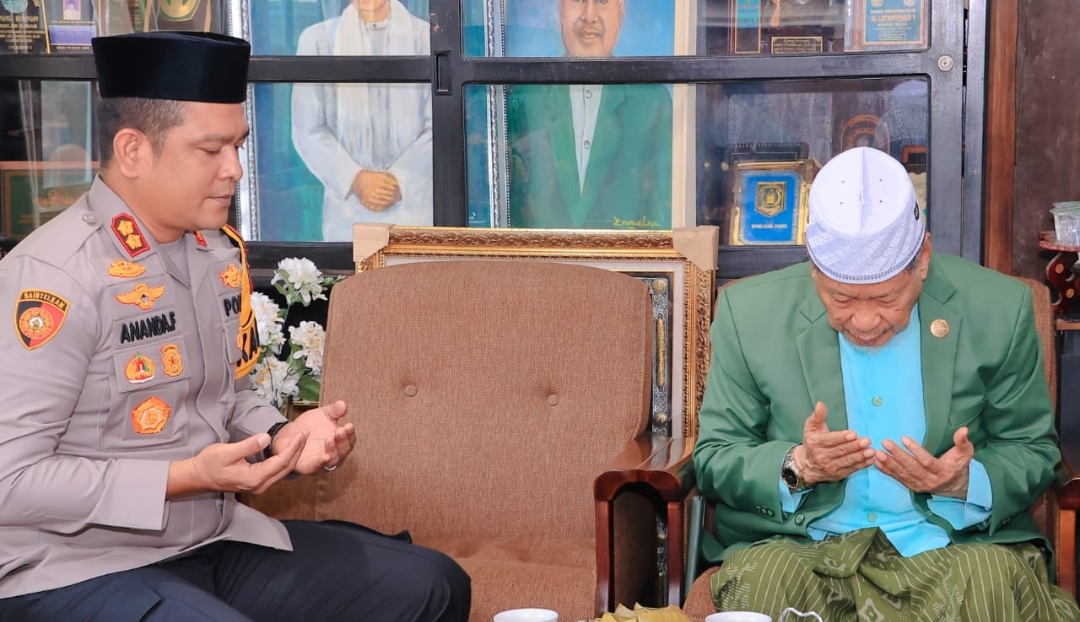 AKBP Ananda Fauzi Harahap Silaturahmi Bersama AG. Prof. H. Muhammad Faried Wajdie, L.c., M.A