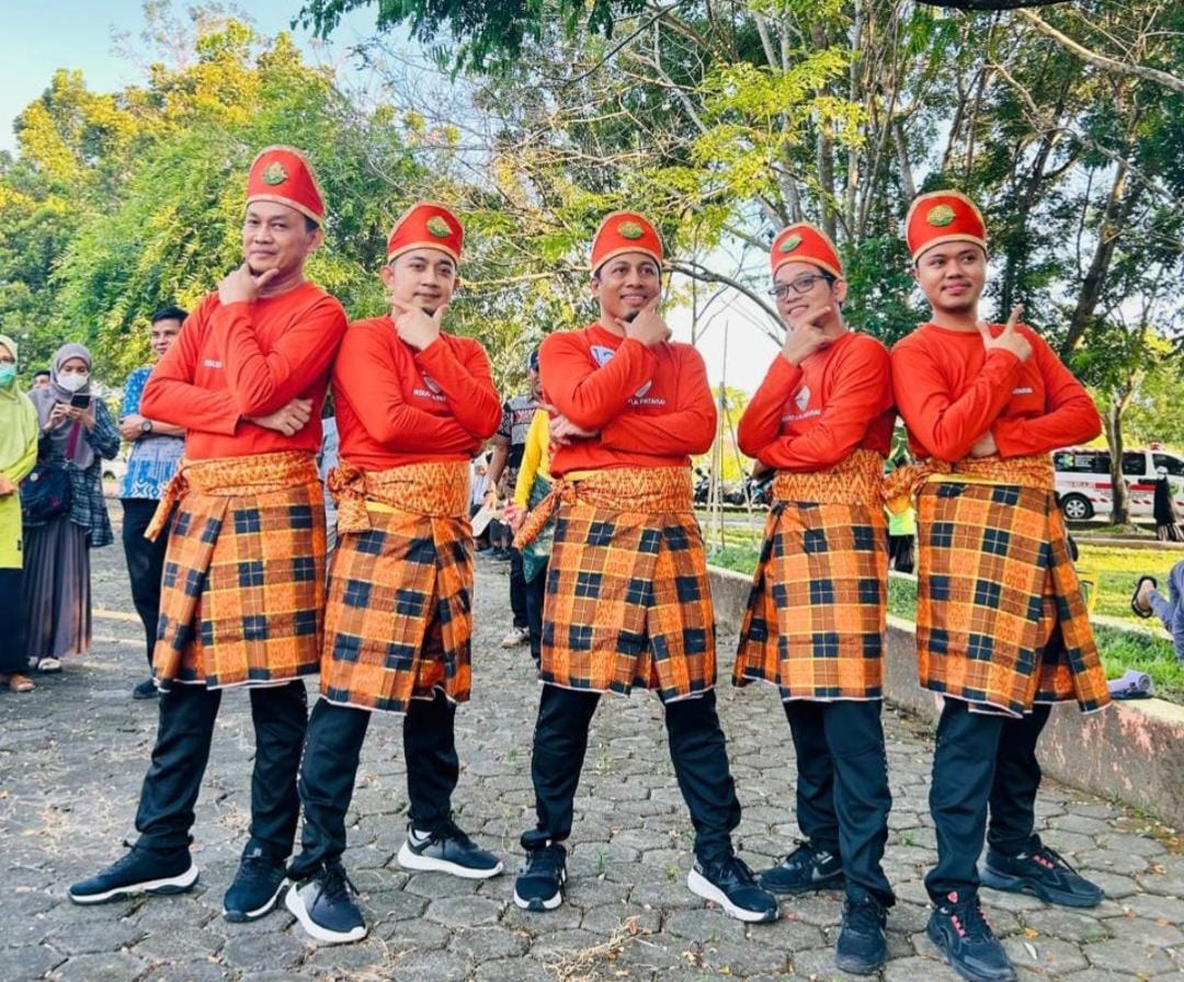 ​Lomba Senam Kreasi OPD Kabupaten Barru Meriahkan HUT RI ke-80, Direktur RSUD La Patarai Turut Berpartisipasi