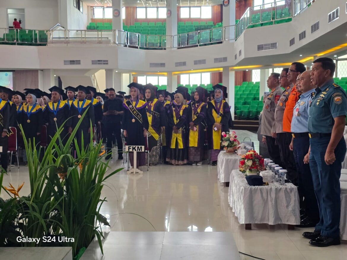 DIRBINMAS POLDA SULTRA HADIRI WISUDA II UNIVERSITAS HALU OLEO WAKILI KAPOLDA