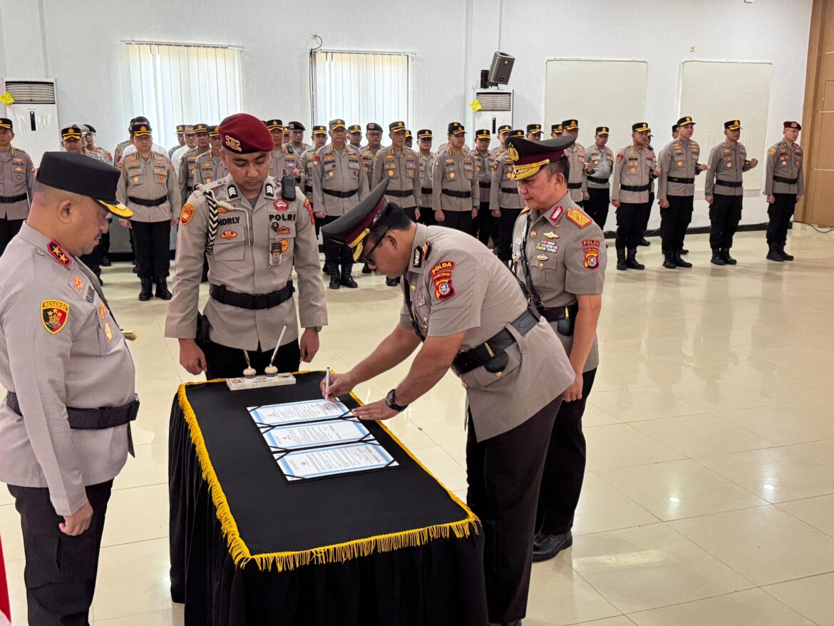 Irjen Didik Agung Widjanarko Pimpin Sertijab Wakapolda Sultra