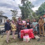 Anggota Fraksi PAN. DPRD. Luwu Utara, Jalisman SE. Cepat Tanggap Bantu Korban Kebakaran di Desa Tete Uri, Kec. Sabbang Selatan. Anggota Fraksi PAN. DPRD. Luwu Utara, Jalisman SE. Cepat Tanggap Bantu Korban Kebakaran di Desa Tete Uri, Kec. Sabbang Selatan.