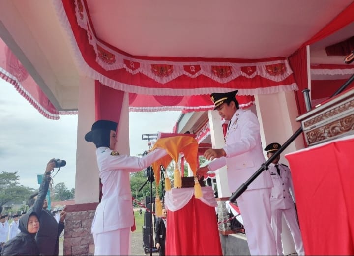 Bupati Andi Abdullah Rahim Bertindak Selaku Inspektur Upacara Pada HUT Ke-80 Kemerdekaan RI.