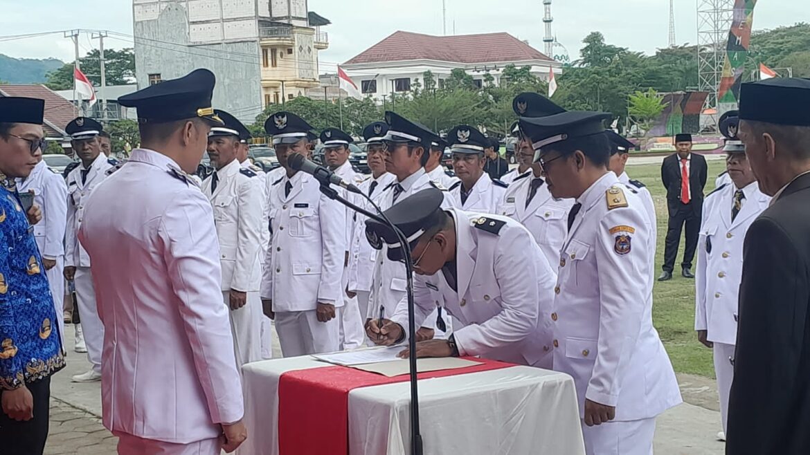 SK Perpanjangan Masa Jabatan Diterima oleh 45 Kepala Desa.